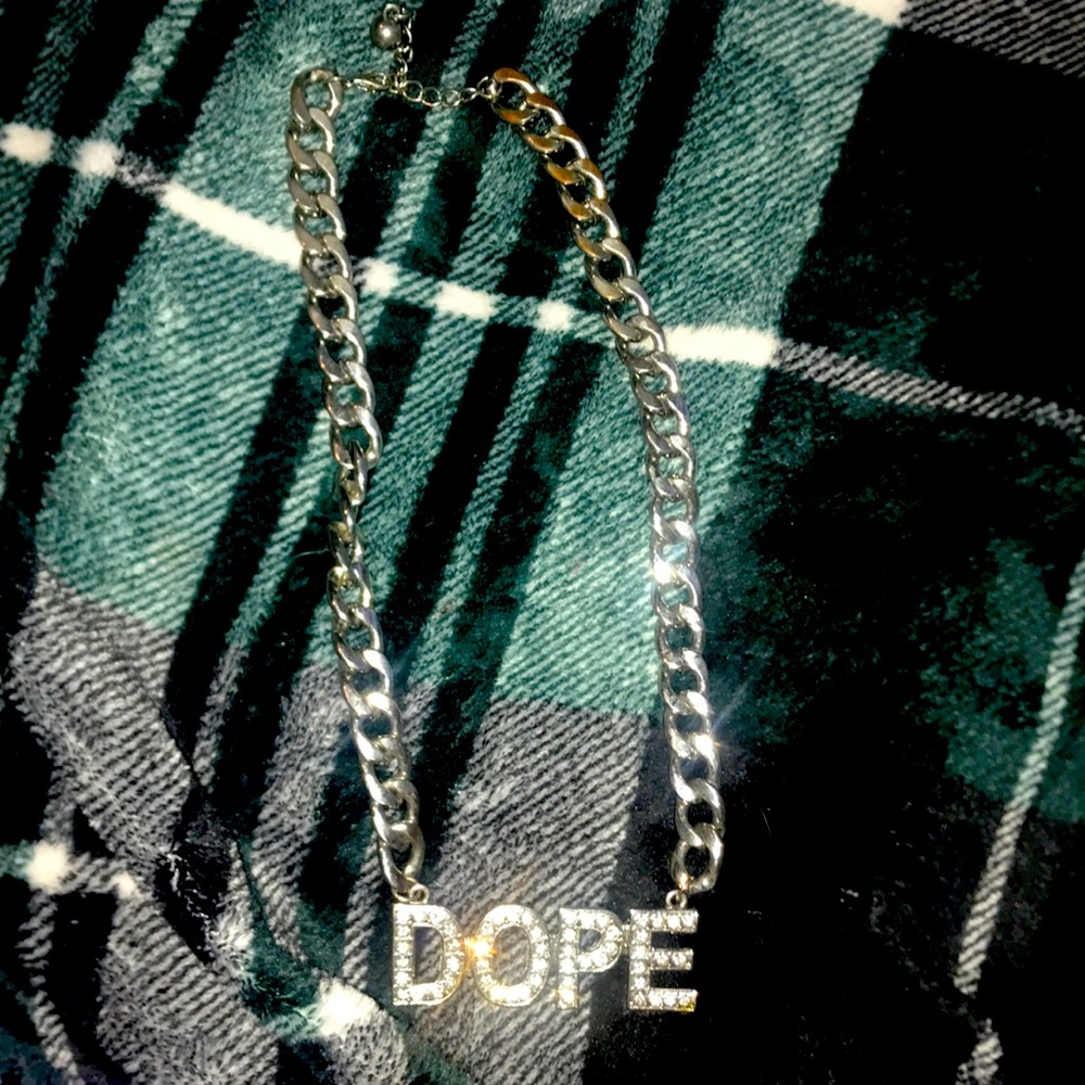 Necklace ( DOPE )